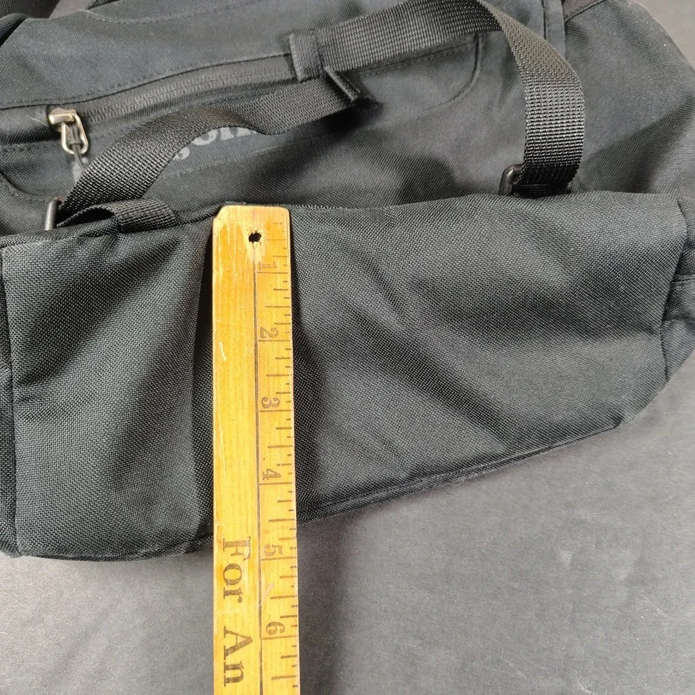 Patagonia Half Mass Messenger Bag Black Padded Laptop Gorpcore 48266SP13